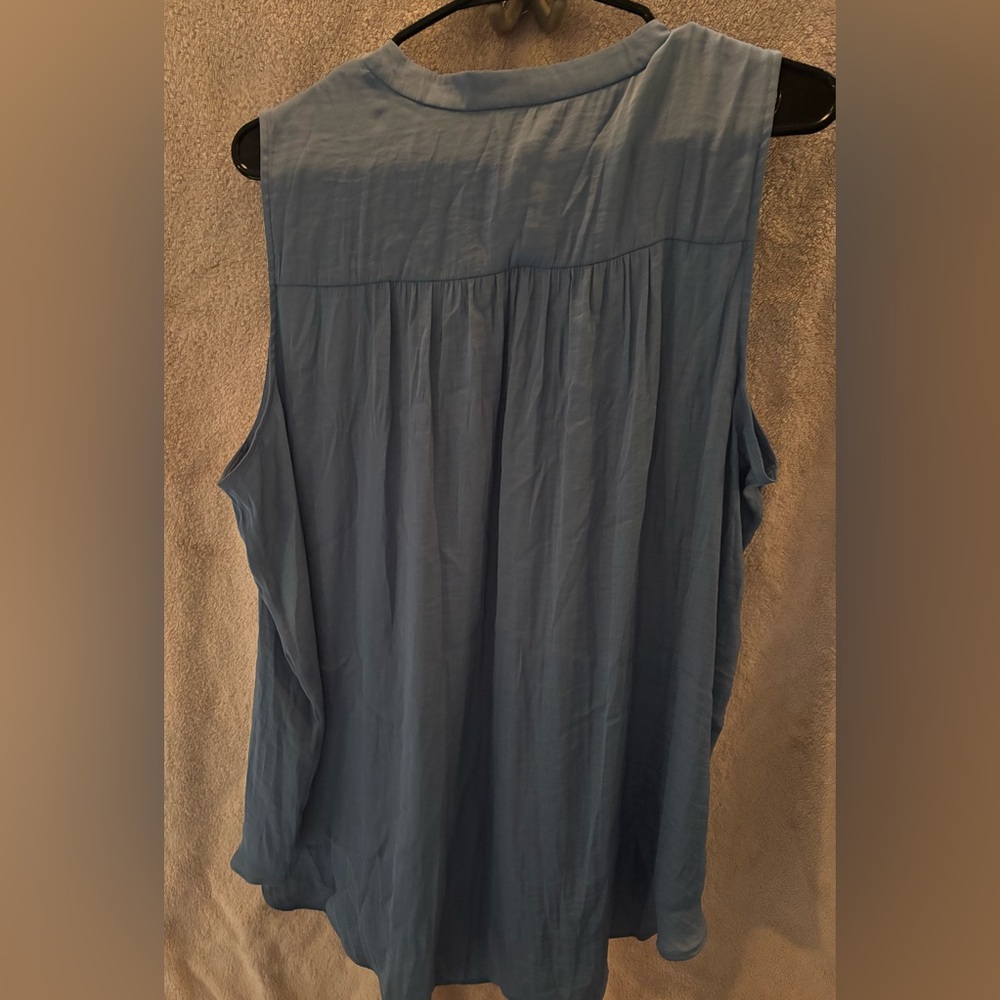 Vince Camuto Women's Sleeveless Blue Top 2X - Picture 2 of 3